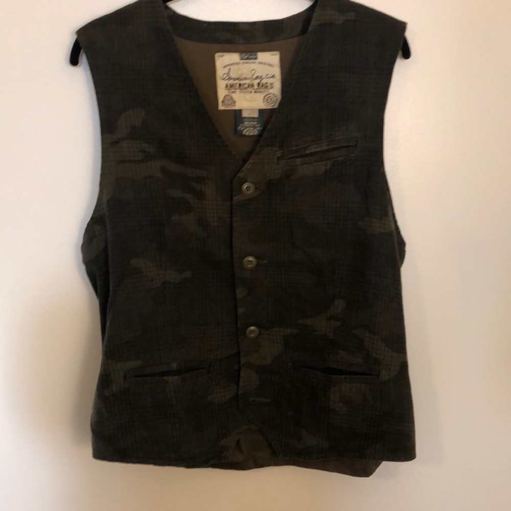 ⭐️⭐️⭐️Worn once camo vest